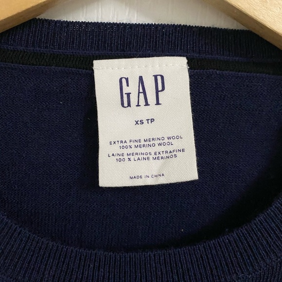 Gap Merino Wool Sweater - Picture 3 of 3
